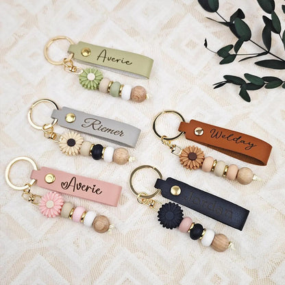 Personalized Name Daisy Beaded Teacher Keychain